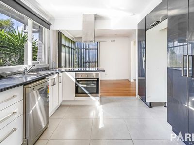 19 Kenbrae Place, Prospect