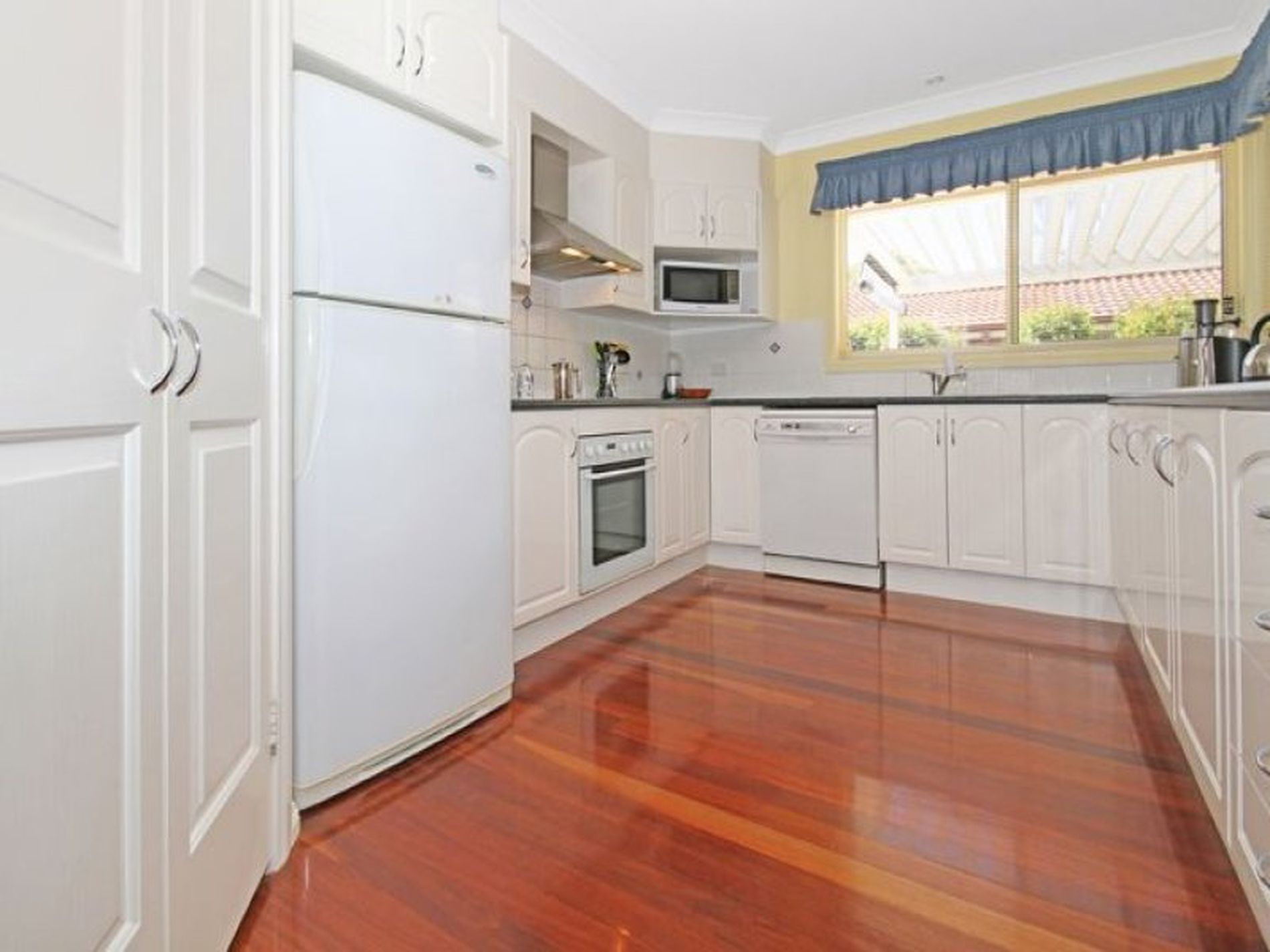 96 Leo Drive, Narrawallee