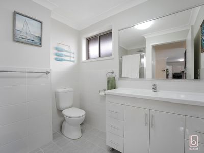 2 / 29 Dahlia Avenue, Hamlyn Terrace