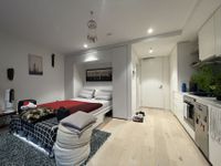 unit 608 / 140 Dudley Street, West Melbourne