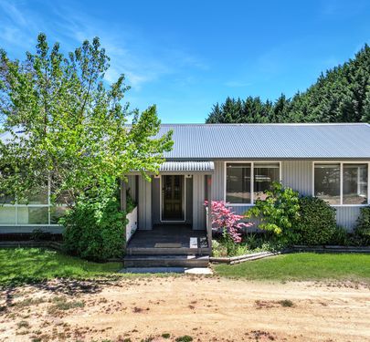 8 Seymour Street, Majors Creek