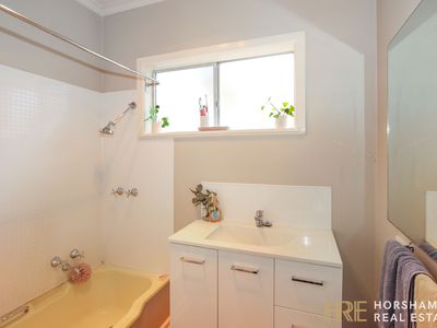 38A Federation Avenue, Horsham