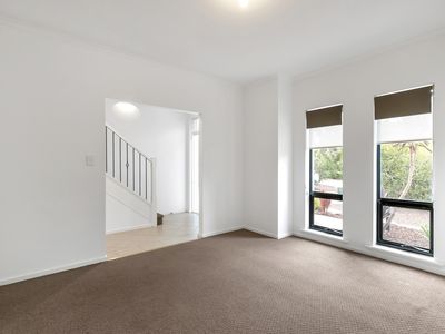 1 / 1653 Golden Grove Road, Greenwith