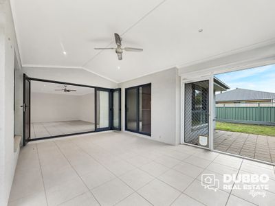 10 Holmwood Drive, Dubbo