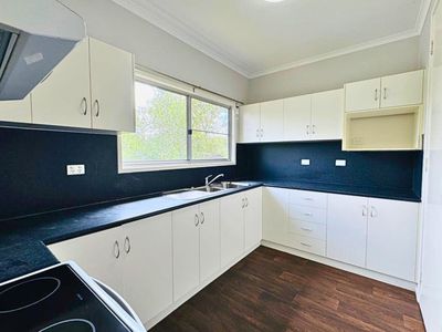 8 Cuthbert Street, Moranbah