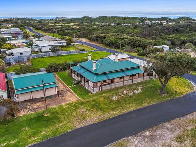 19 Chambers Street, Beachport