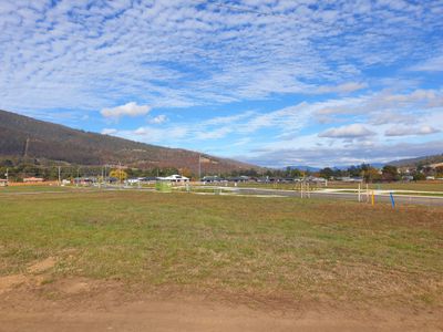 Kings Grove Estate Sale Street, Huonville