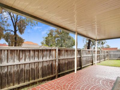 8 Pottery Circuit, Woodcroft