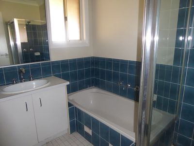 2 Derwent Place, Bossley Park