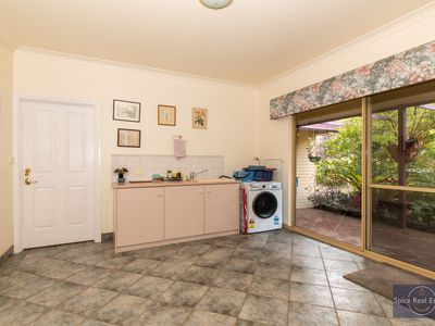 124 Sheoak Drive, Hay