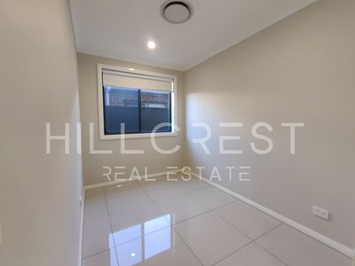 17 Ellevsen Street, Rouse Hill