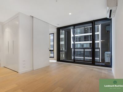 2401 / 81 A'Beckett Street, Melbourne