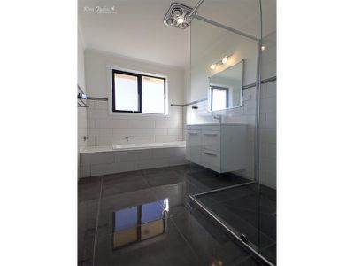 2 / 11 Isabelle Court, Wynyard