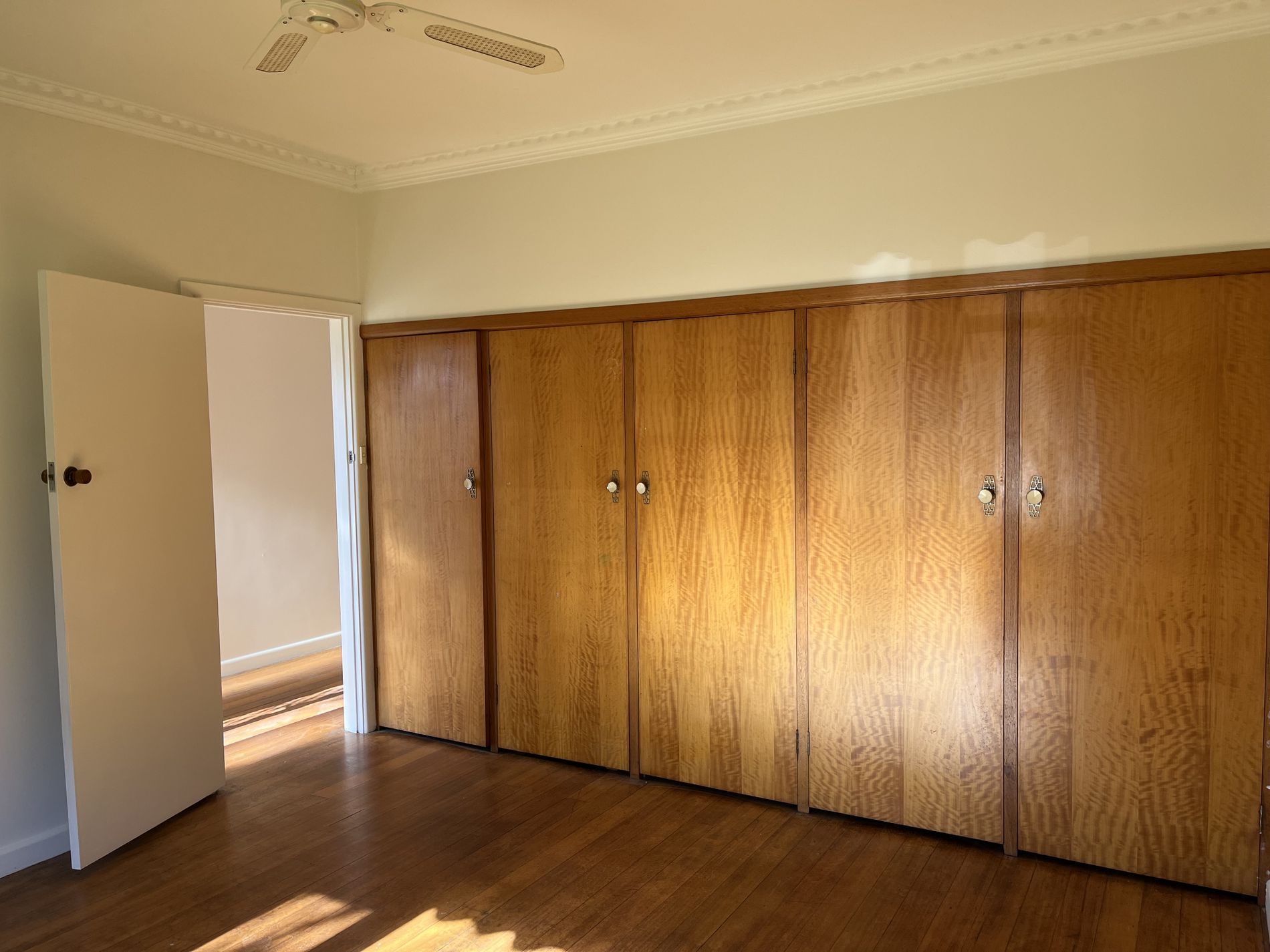 16A Carr Street, Belmont