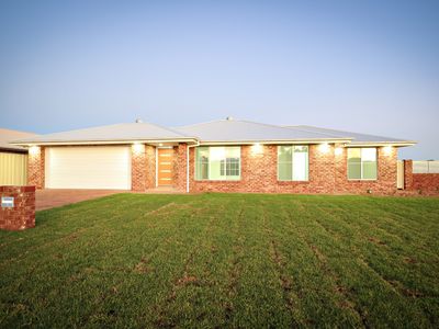 21  VOLTA AVENUE, Dubbo