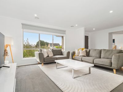 27 Bayvista Rise, Somerville