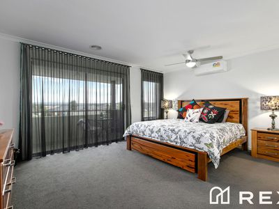 44 Karawarra Circuit, Cranbourne North