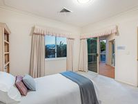 1 Nowingi Close, Eight Mile Plains