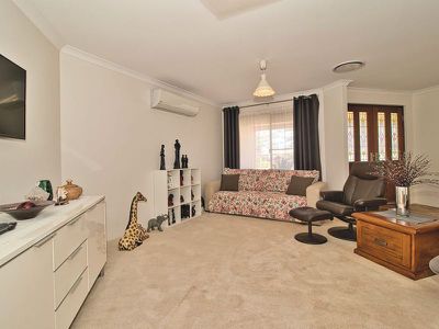 74 Chelmsford Avenue , Port Kennedy