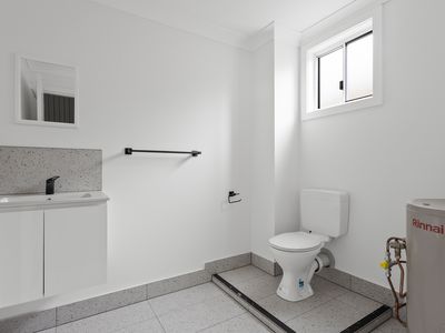 1a / 129 Industrial Road, Oak Flats