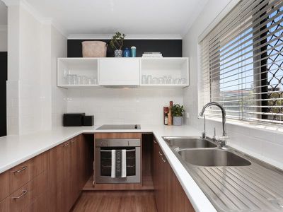 4 / 35 York Street, Coorparoo