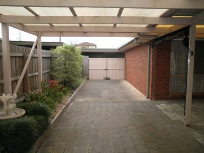 27 Mulholland Crescent, Grovedale