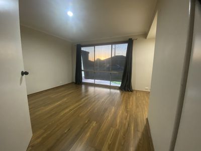 39 Minogue Crescent, Hoppers Crossing