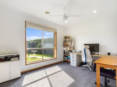 20 Pelican Court, Sale