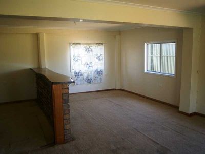 6 Madden Street, Silkstone