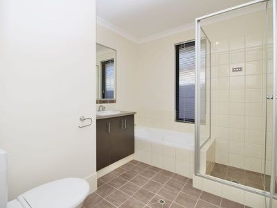 24 Almond Avenue , Shoalwater