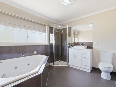 8 Deborah Lane, Dodges Ferry