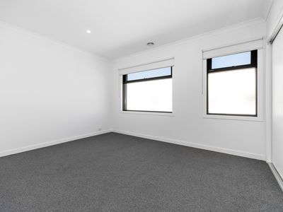 4 Wineglass Walk, Carrum Downs
