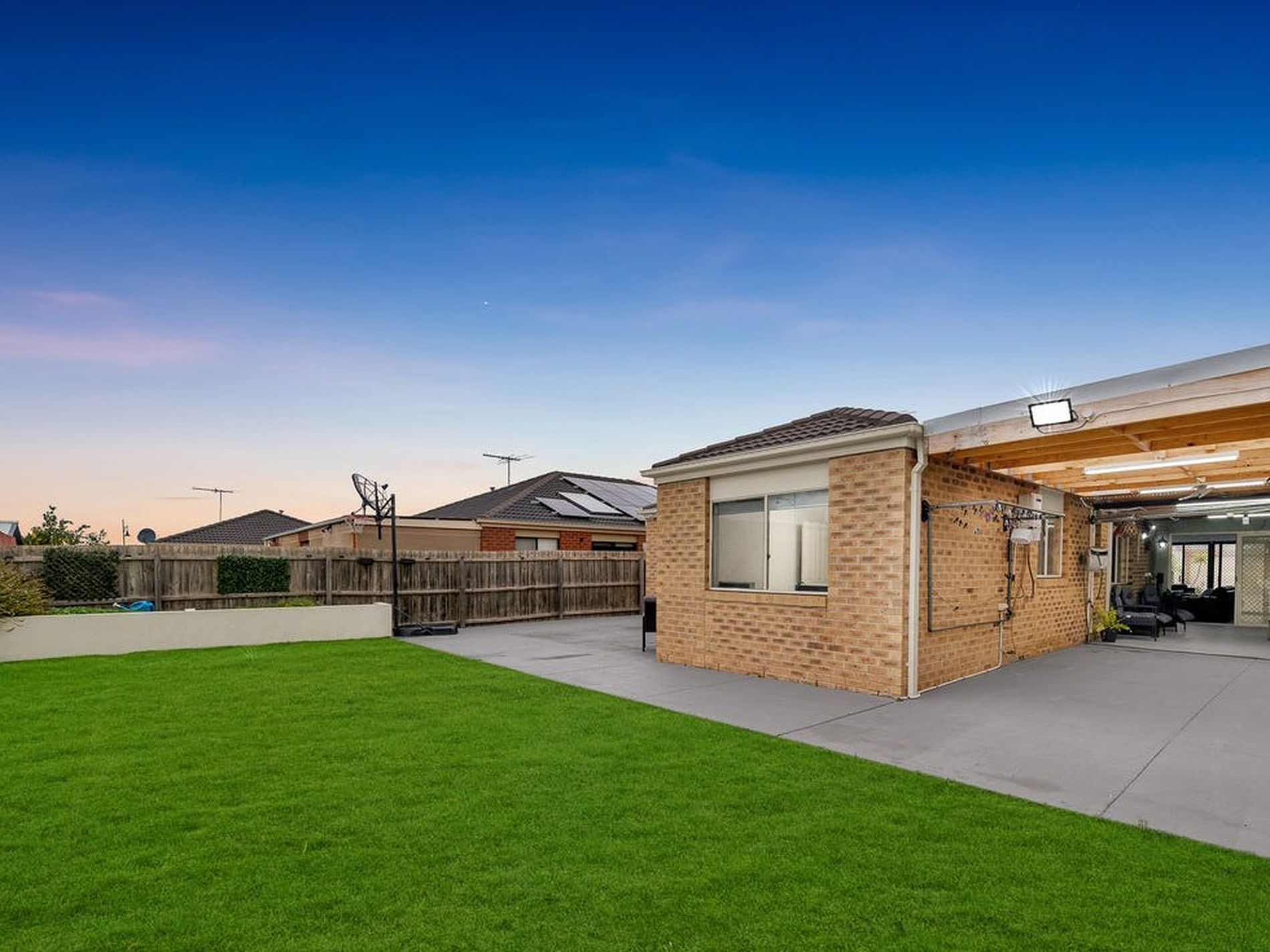 43 Galeff Avenue, Truganina