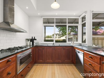 87 Victoria Street, Williamstown