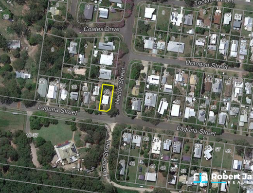 Renovated queenslander in the heart of Boreen Point. image 13