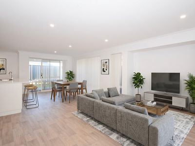7 Klondyke Street, Piara Waters