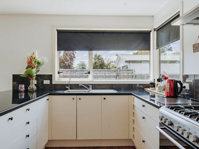 B / 75 Ajax Street, Milton