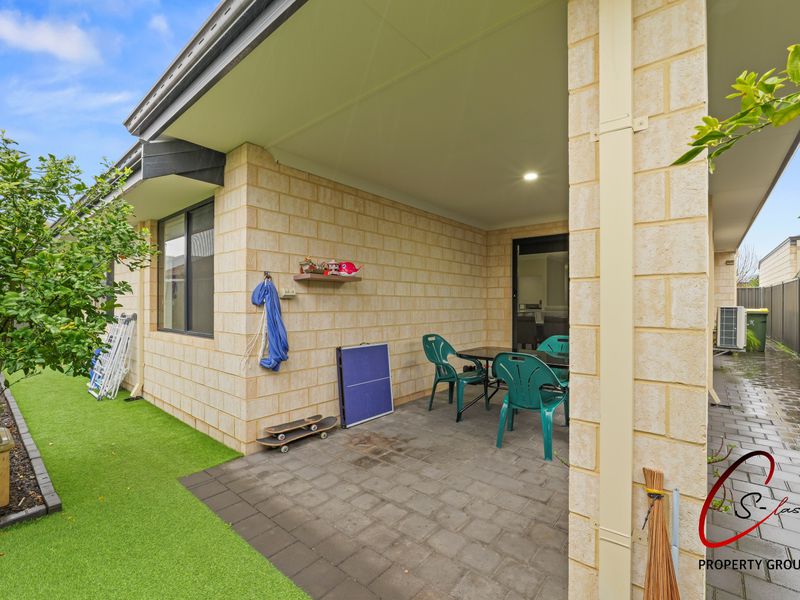 17 Lockwood Way, Aveley