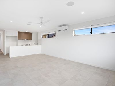8 Sunset Circuit, Flagstone