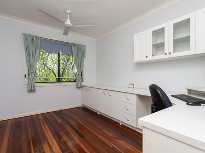 2 Sunbird St, Inala