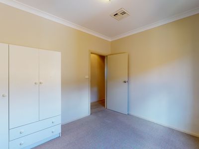 9 Meek Street, Dubbo