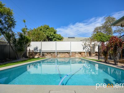 8 Dawson Court, Collingwood Park