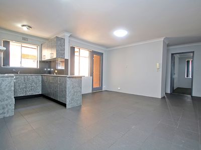 9 / 4 Shadforth Street, Wiley Park