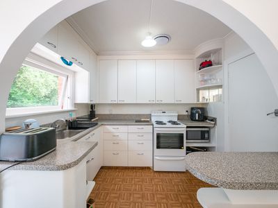 24 Hawthorn Avenue, Mornington