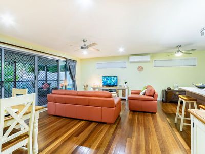 1 Dollarbird Place, Glass House Mountains