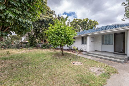 24 Grasmere Way, Kelmscott