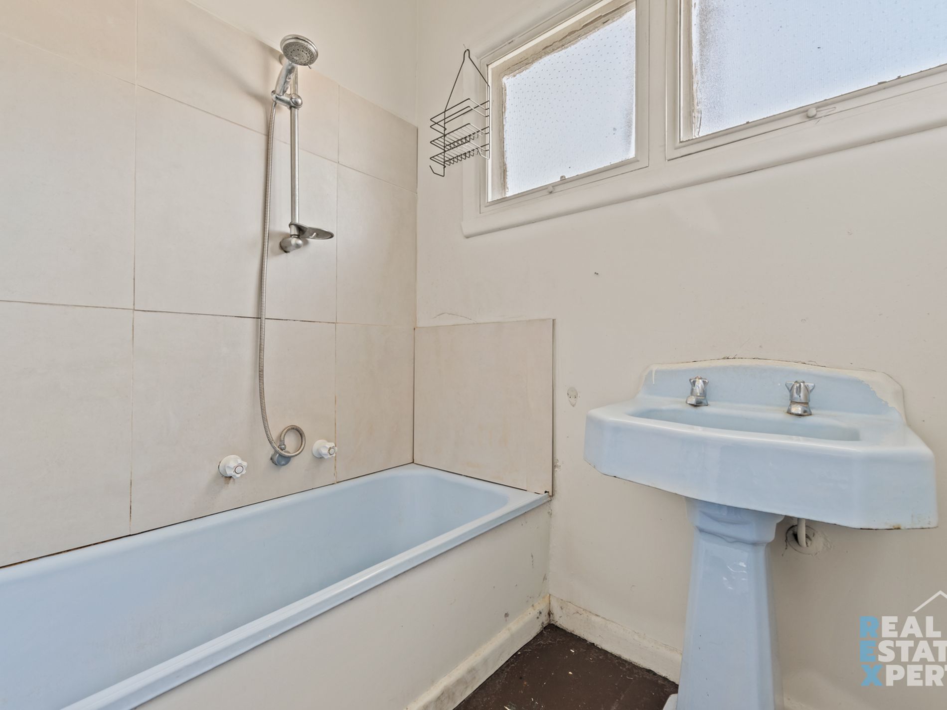 7 Bess Court, Dandenong