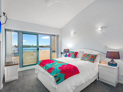 8 / 7-11 WHARF STREET, Tuncurry