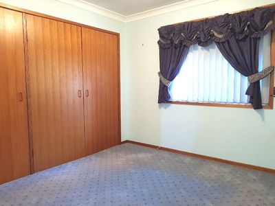 33 Chifley Drive, Dubbo