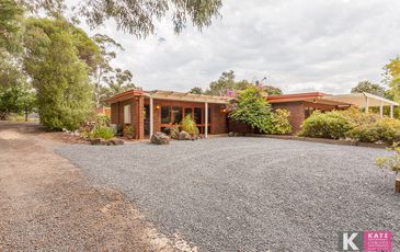9 Brennan Avenue, Beaconsfield Upper